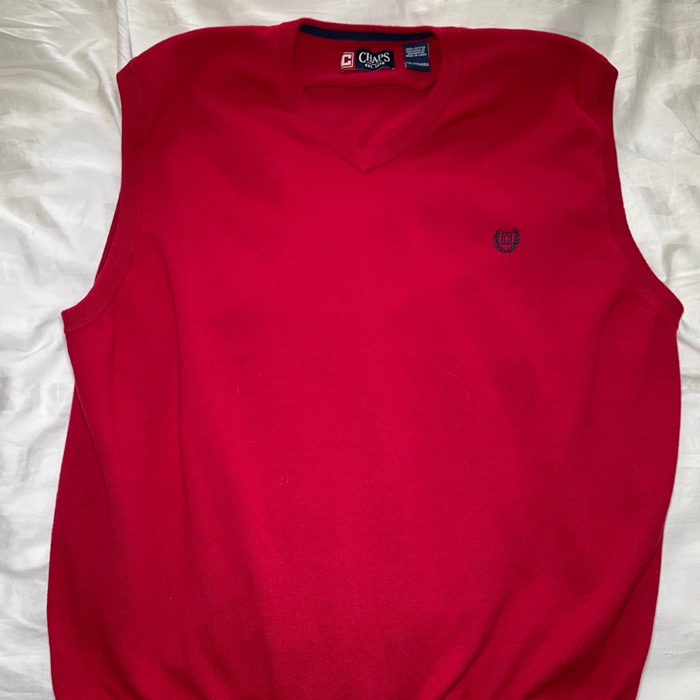 Chaps Men’s V Neck Sweater Vest.